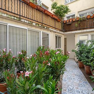 Pied A Terre Arts Et Metiers